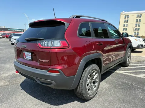 More photos of 2020 Jeep Cherokee TrailHawk Sport Utility 4D at Gateway Auto Sales, NE