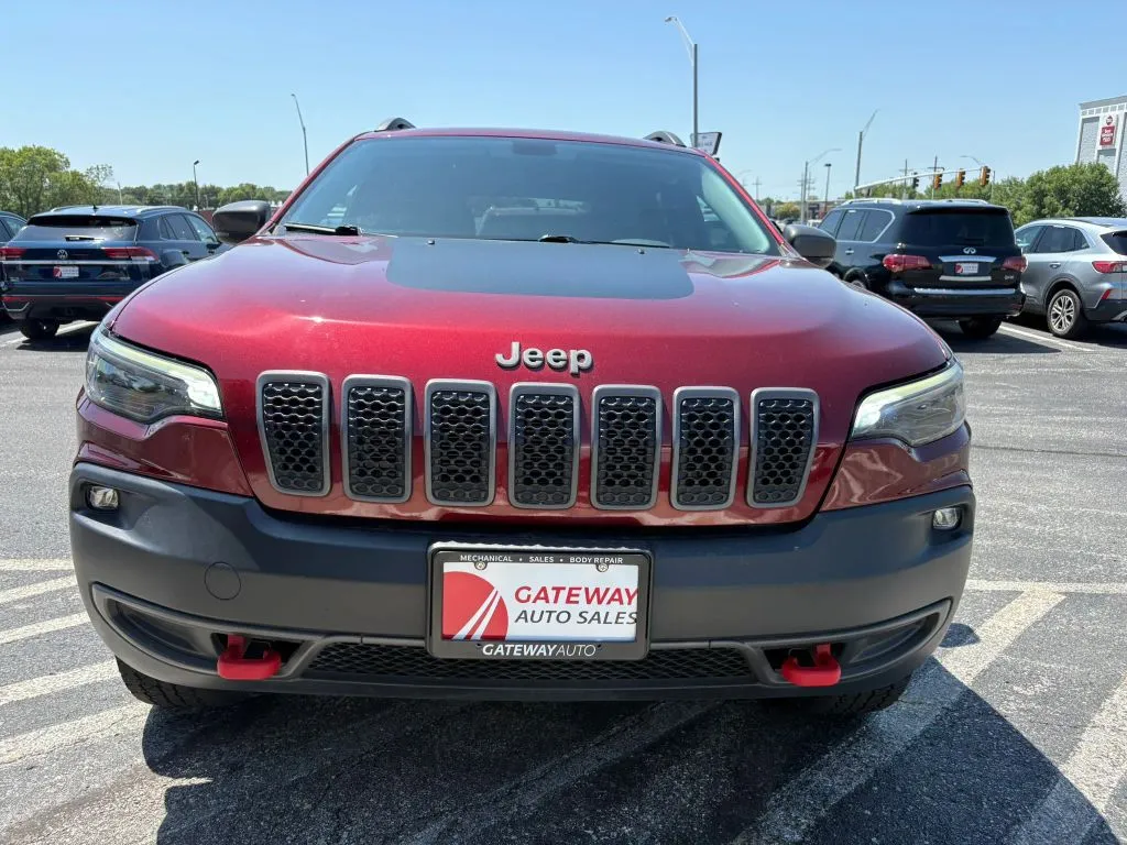 Jeep Cherokee photo 8