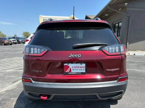 More photos of 2020 Jeep Cherokee TrailHawk Sport Utility 4D at Gateway Auto Sales, NE