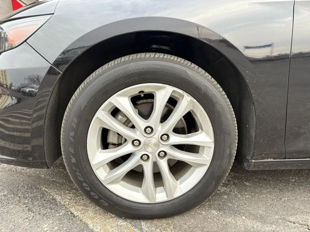 Chevrolet Malibu photo 23