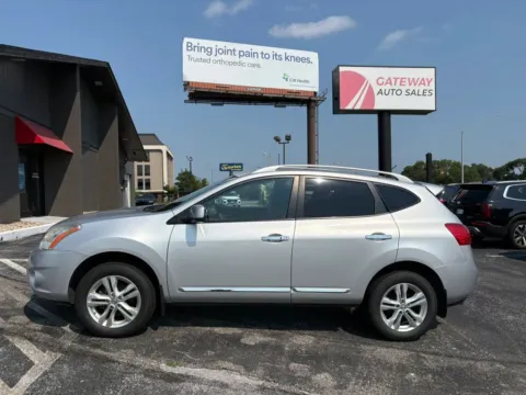 Photos of 2013 Nissan Rogue SV Sport Utility 4D for sale in Omaha, NE at Gateway Auto Sales