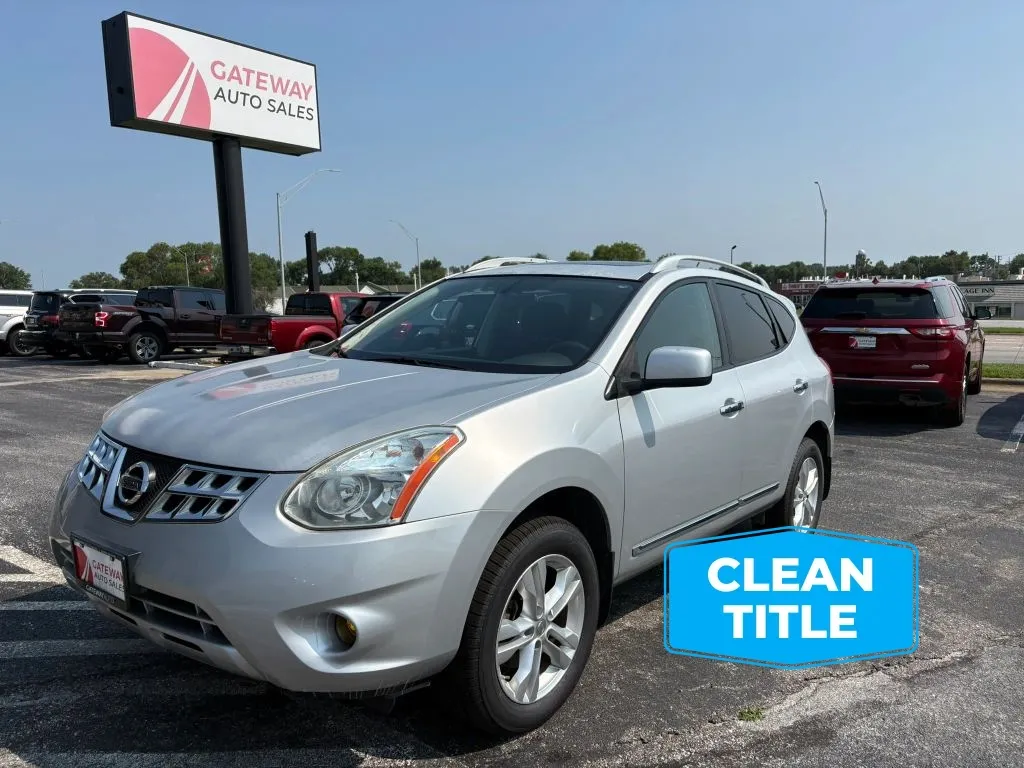 Silver 2013 Nissan Rogue SV Sport Utility 4D for sale in Omaha, NE