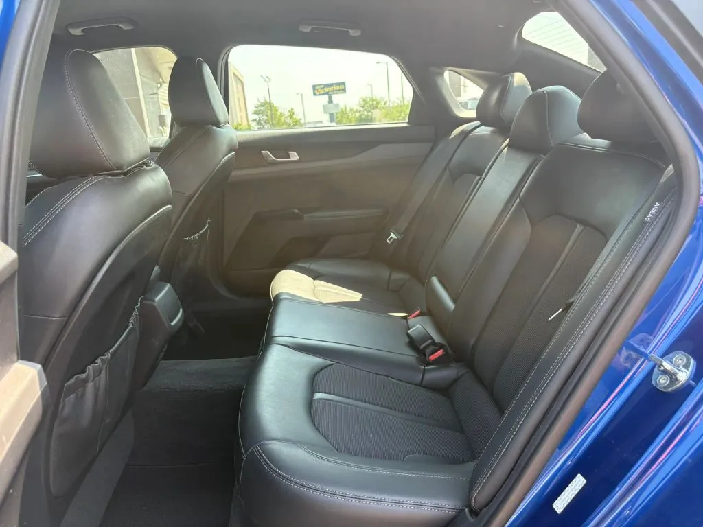 Kia K5 photo 19
