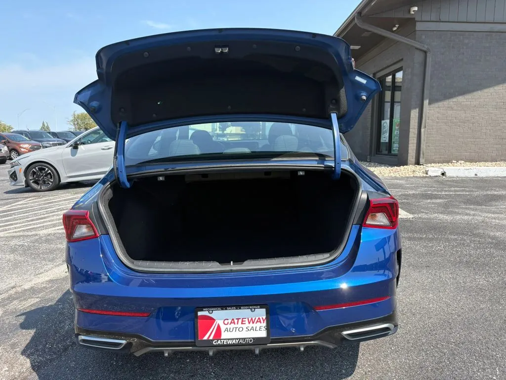 Kia K5 photo 10