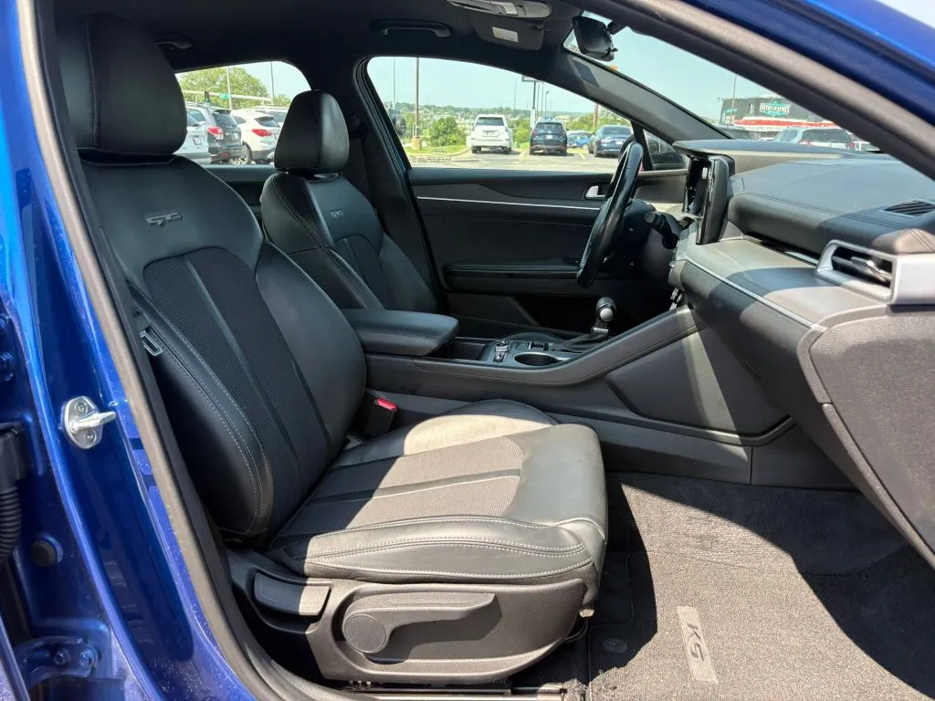 Kia K5 photo 16