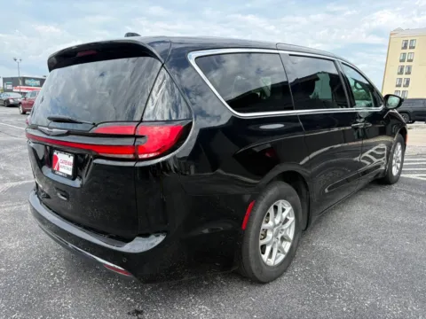 More photos of 2024 Chrysler Pacifica Touring L Van 4D at Gateway Auto Sales, NE