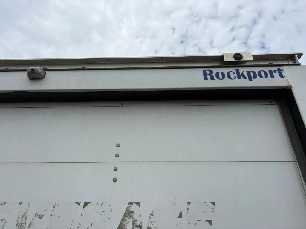 Chevrolet Express photo 22
