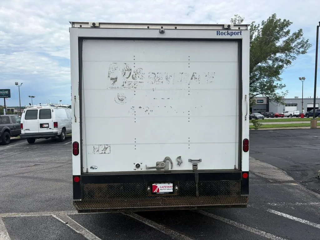 Chevrolet Express photo 4