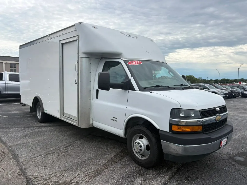Chevrolet Express photo 7