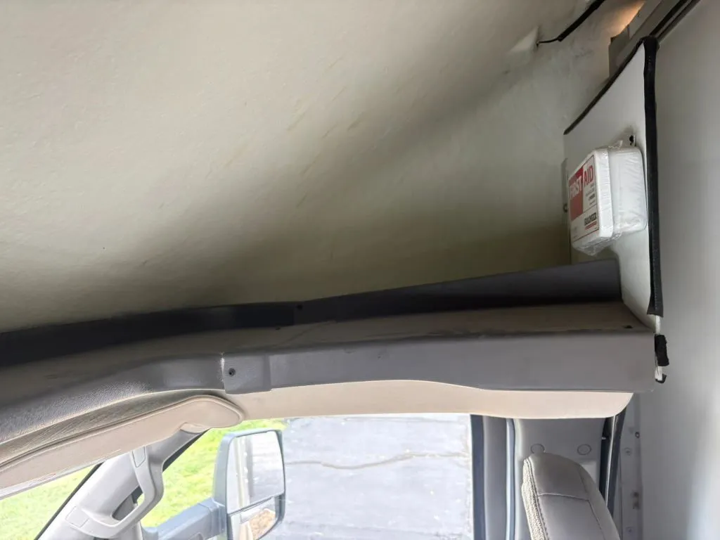 Chevrolet Express photo 25