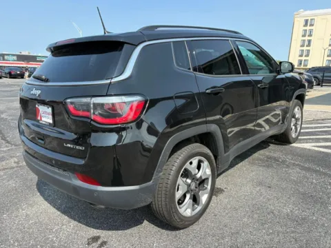 More photos of 2018 Jeep Compass Limited Sport Utility 4D at Gateway Auto Sales, NE