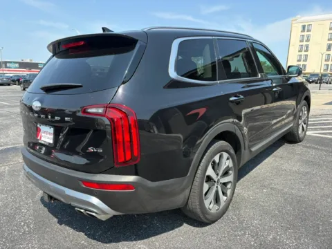 More photos of 2021 Kia Telluride S Sport Utility 4D at Gateway Auto Sales, NE
