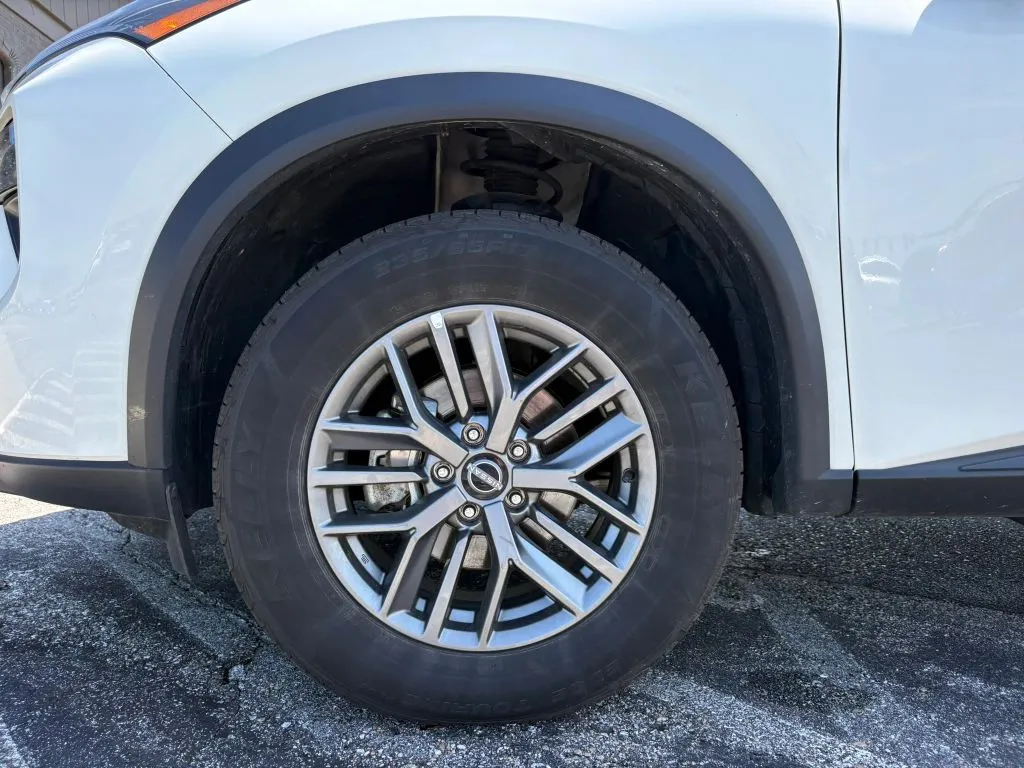 Nissan Rogue photo 23