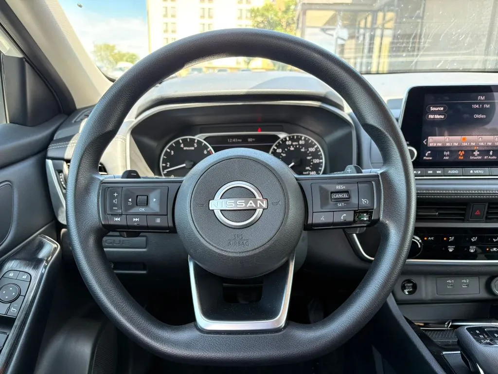Nissan Rogue photo 13