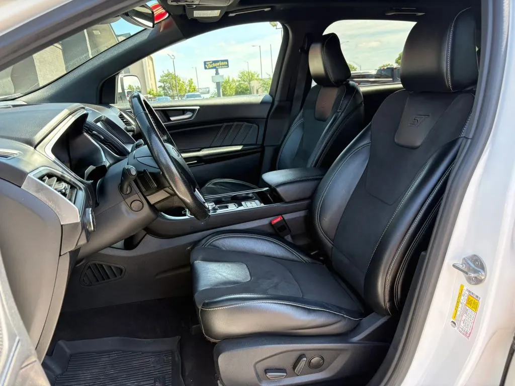 Ford Edge photo 25