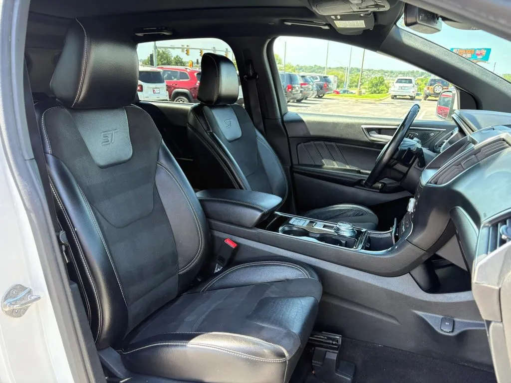 Ford Edge photo 20