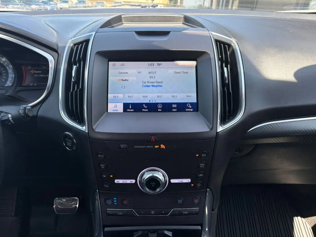 Ford Edge photo 14