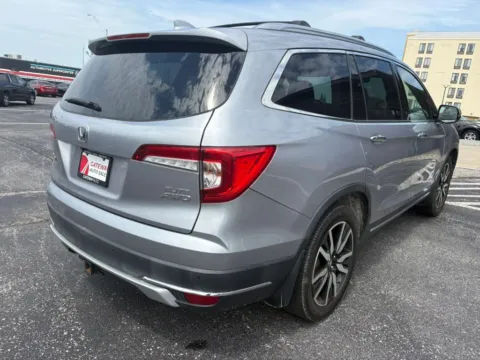 More photos of 2019 Honda Pilot Elite Sport Utility 4D at Gateway Auto Sales, NE