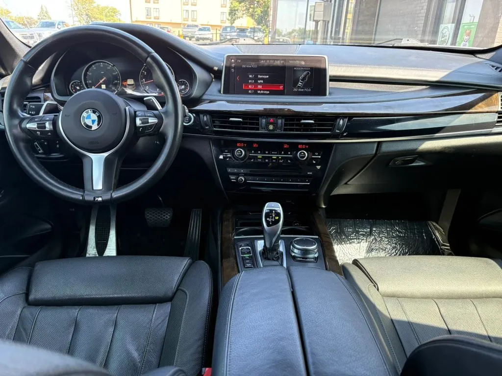 BMW X5 photo 13