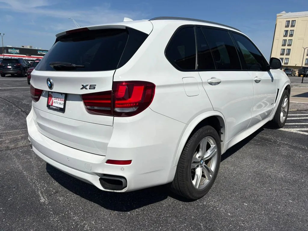 BMW X5 photo 5