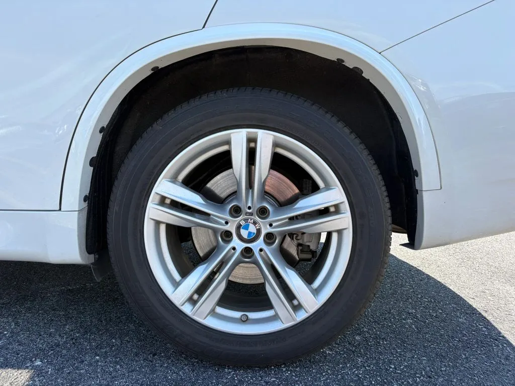 BMW X5 photo 29