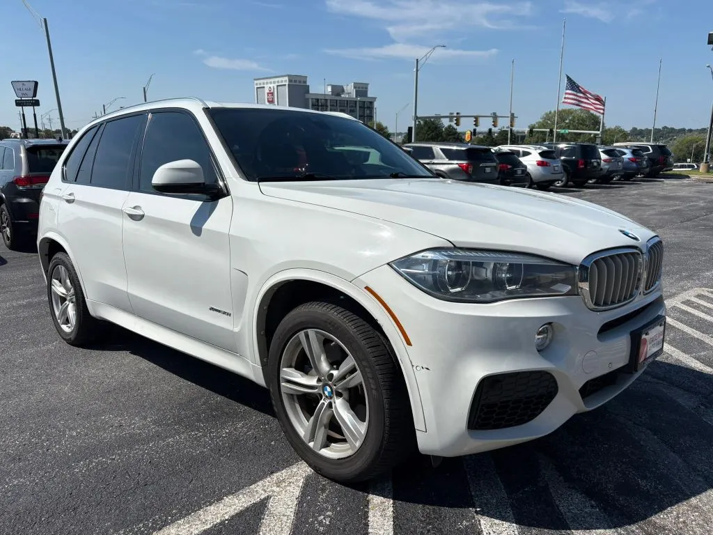 BMW X5 photo 7