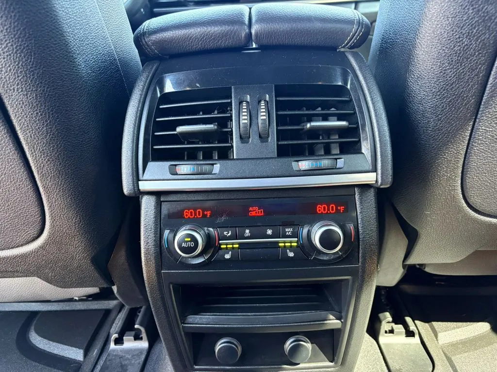 BMW X5 photo 12