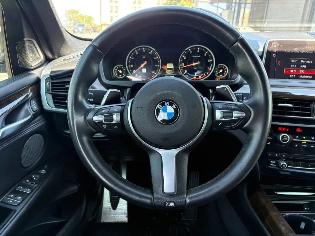 BMW X5 photo 17