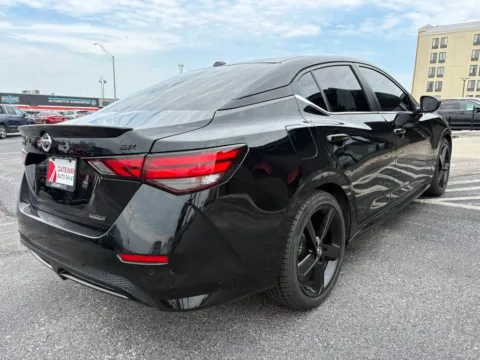 More photos of 2022 Nissan Sentra SR Sedan 4D at Gateway Auto Sales, NE
