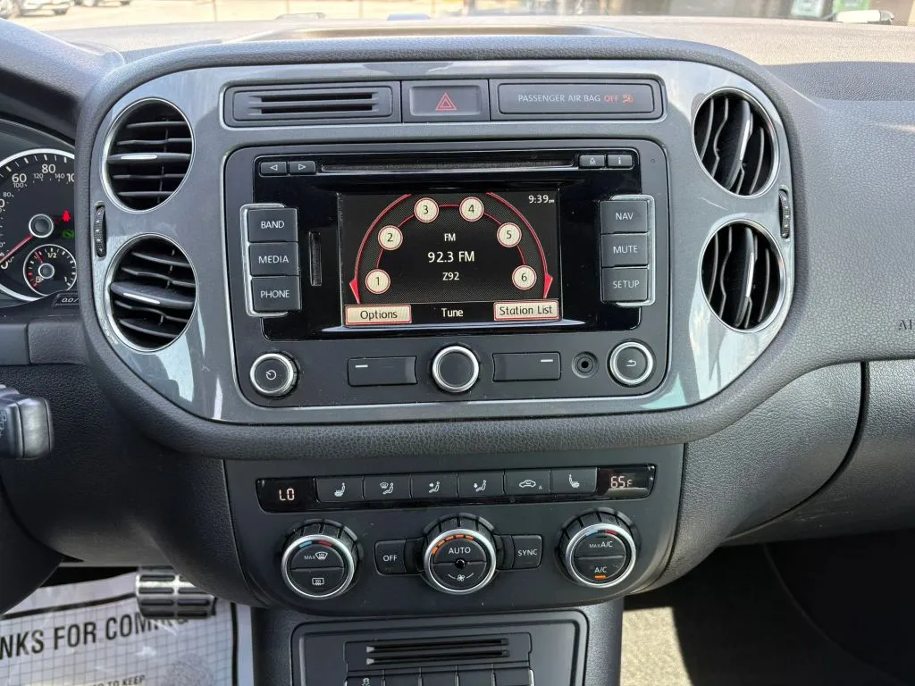 Volkswagen Tiguan photo 12