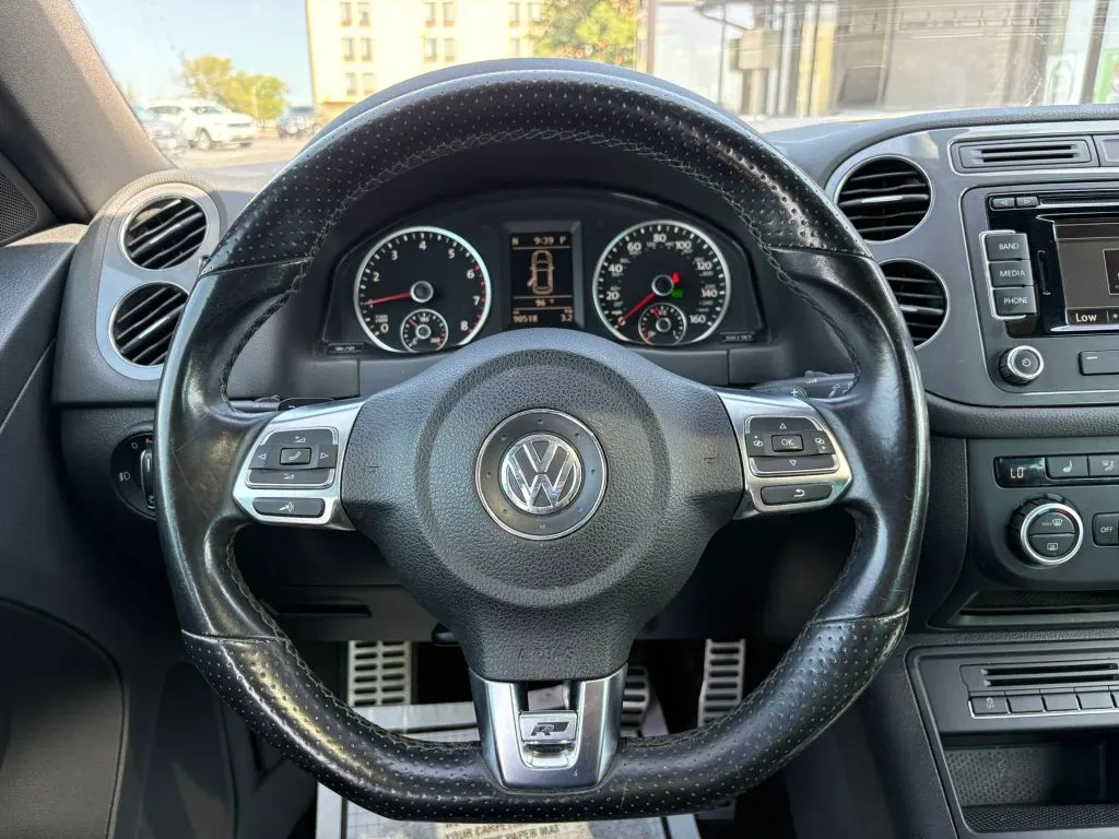 Volkswagen Tiguan photo 14