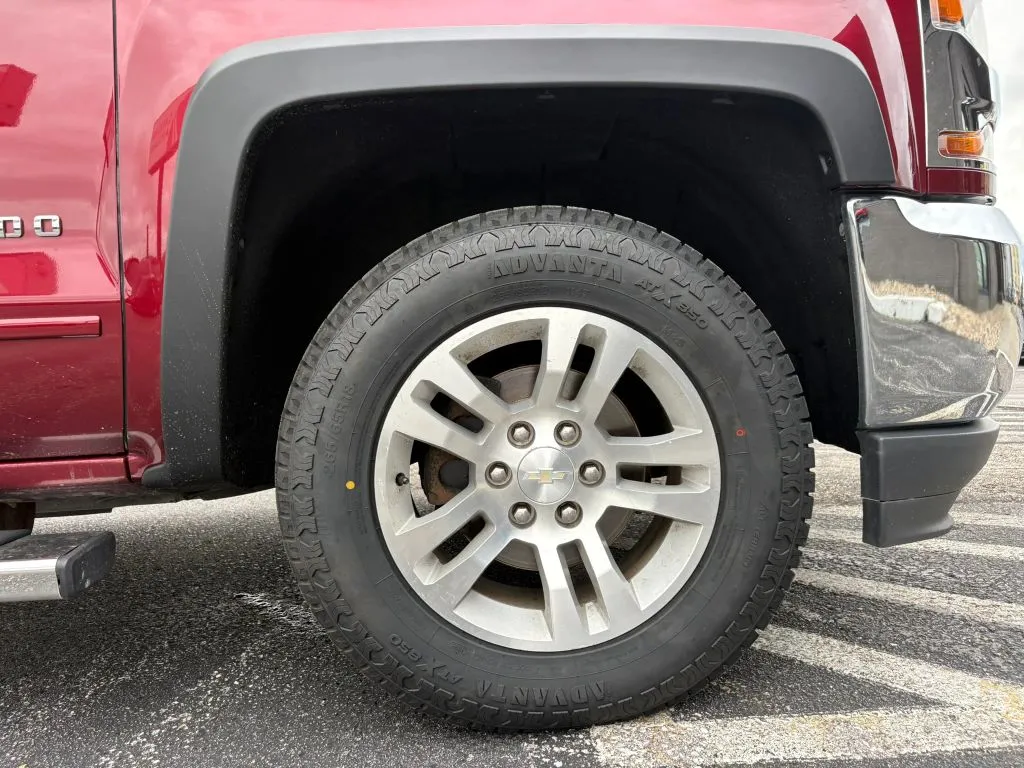 Chevrolet Silverado photo 26