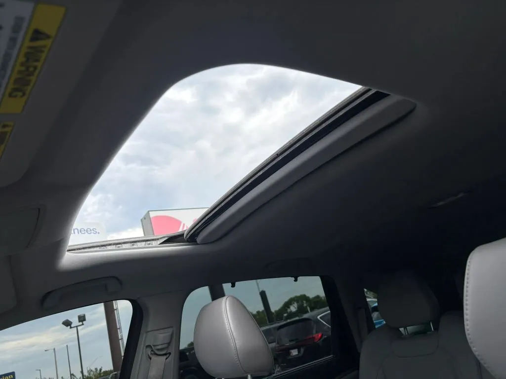 Acura MDX photo 26