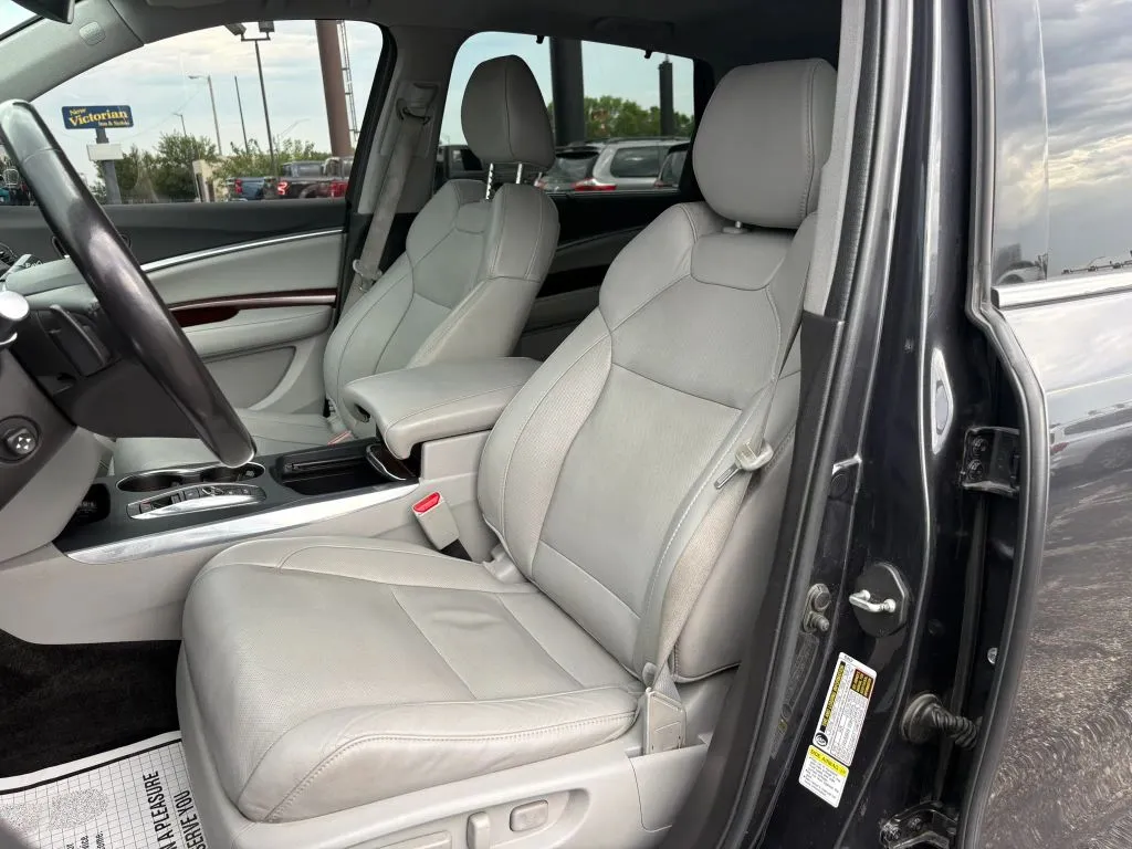 Acura MDX photo 23