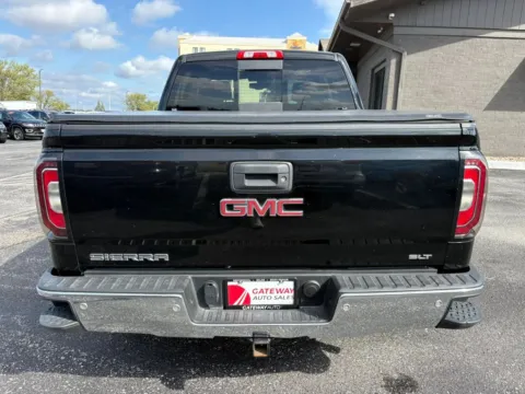 More photos of 2018 GMC Sierra 1500 Crew Cab SLT Pickup 4D 5 3/4 ft at Gateway Auto Sales, NE