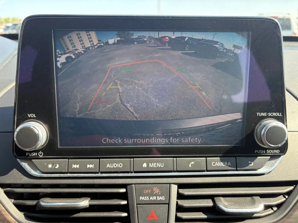 Nissan Altima photo 20