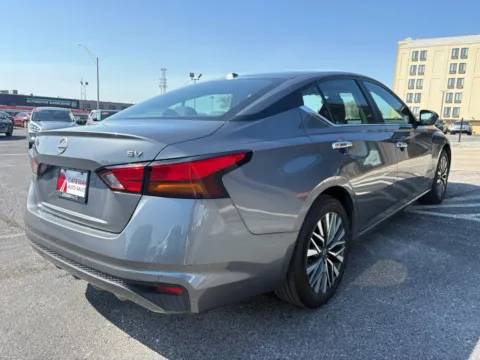 More photos of 2024 Nissan Altima 2.5 SV Sedan 4D at Gateway Auto Sales, NE