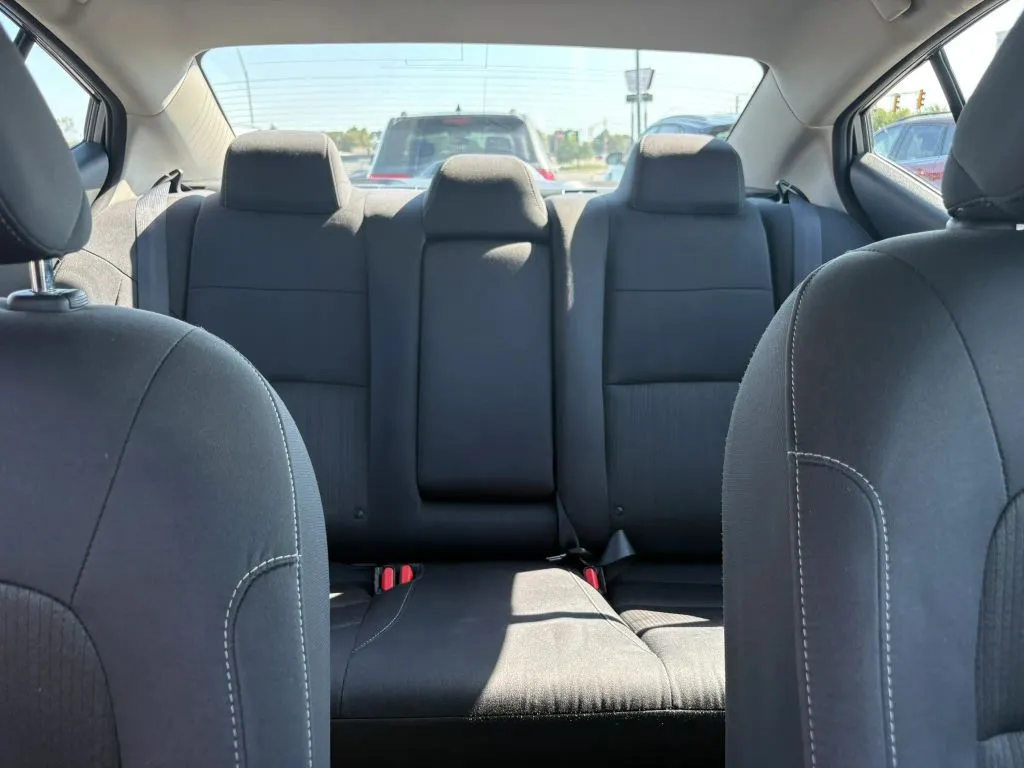 Nissan Altima photo 16