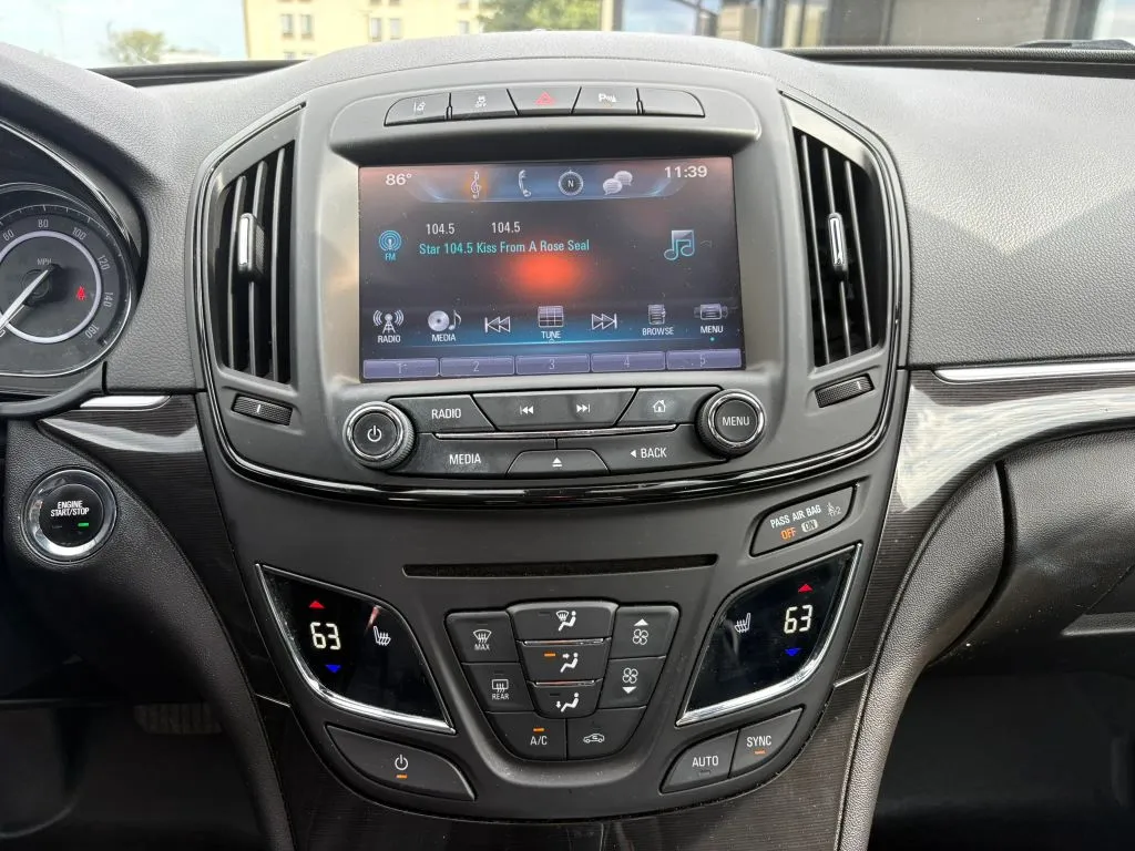 Buick Regal photo 12