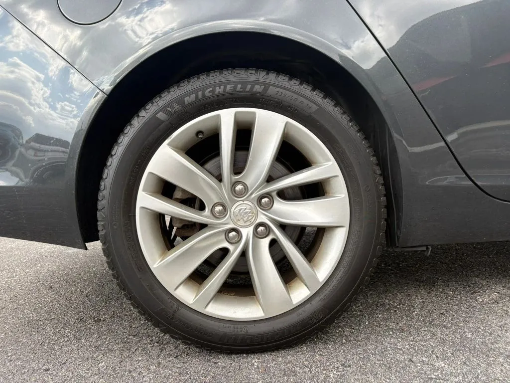 Buick Regal photo 26