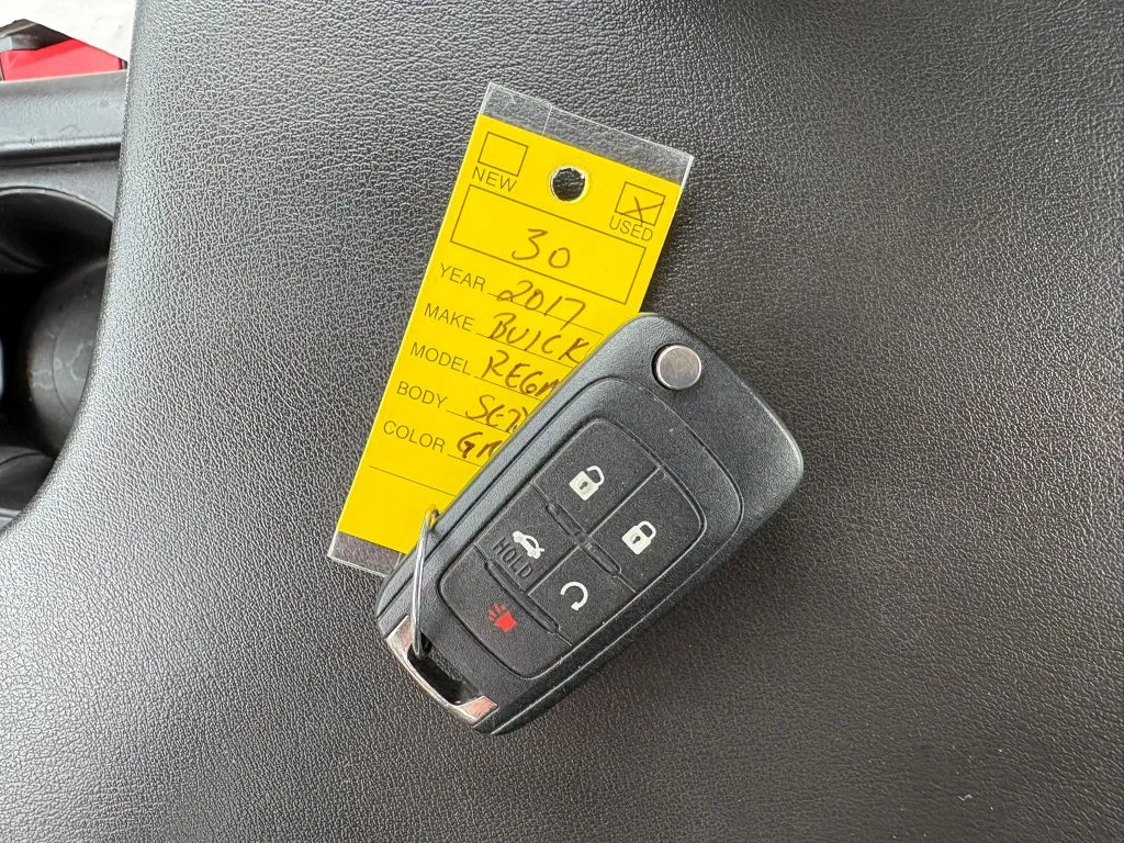 Buick Regal photo 23