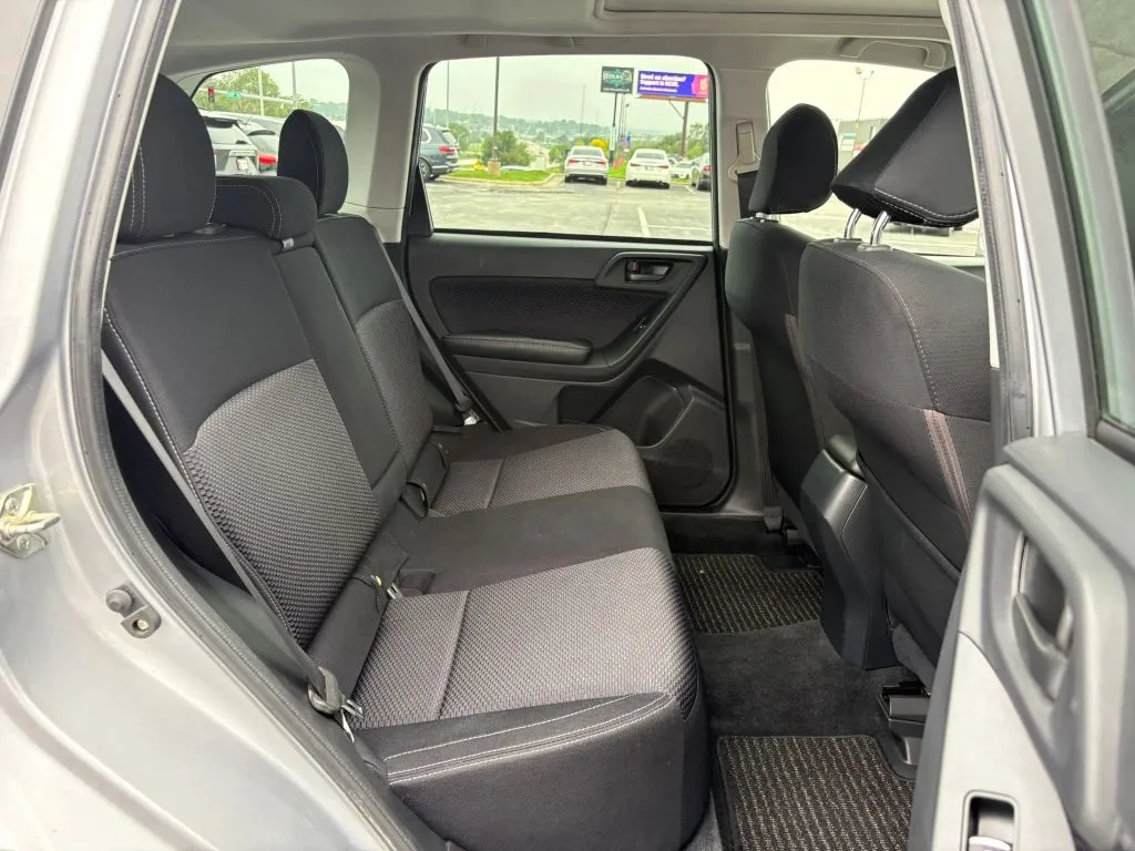 Subaru Forester photo 18