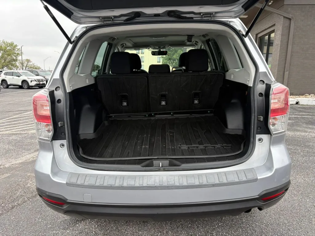 Subaru Forester photo 9