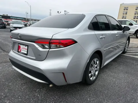 More photos of 2020 Toyota Corolla LE Sedan 4D at Gateway Auto Sales, NE