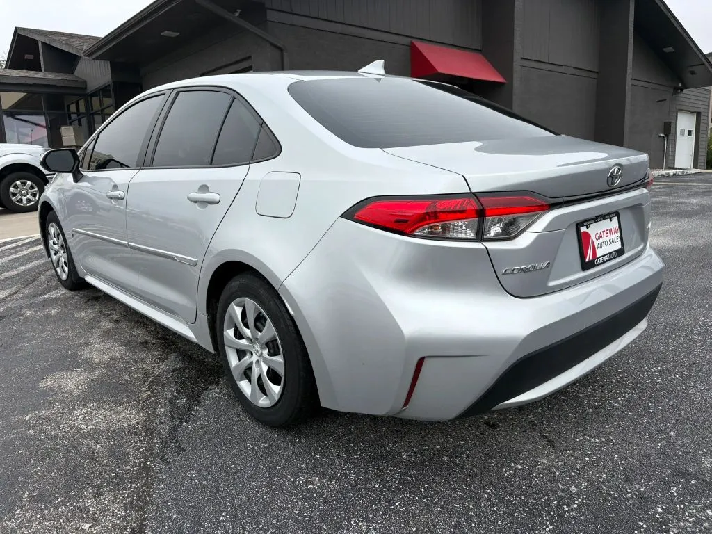 Toyota Corolla photo 3