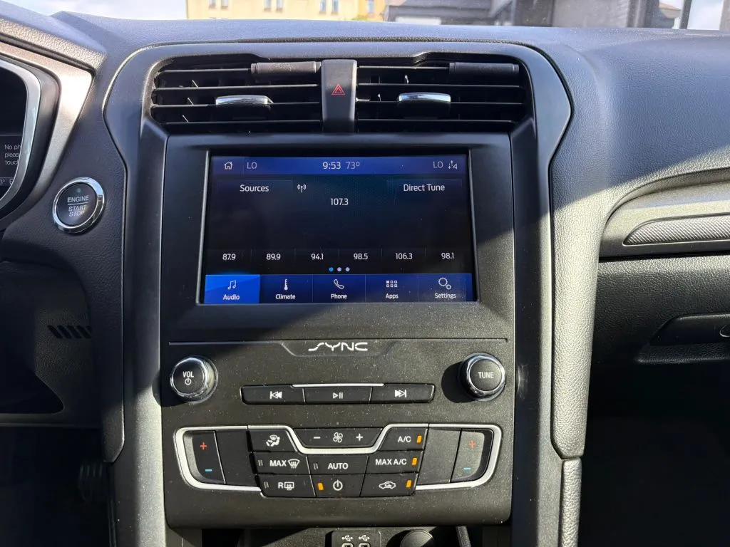 Ford Fusion photo 12