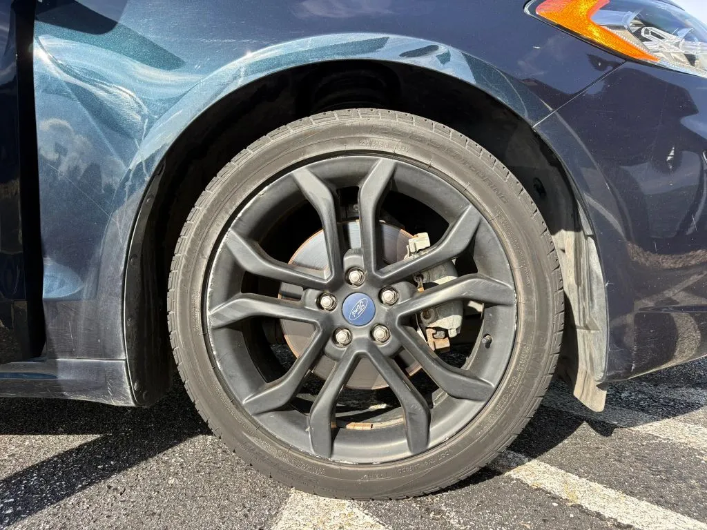 Ford Fusion photo 26