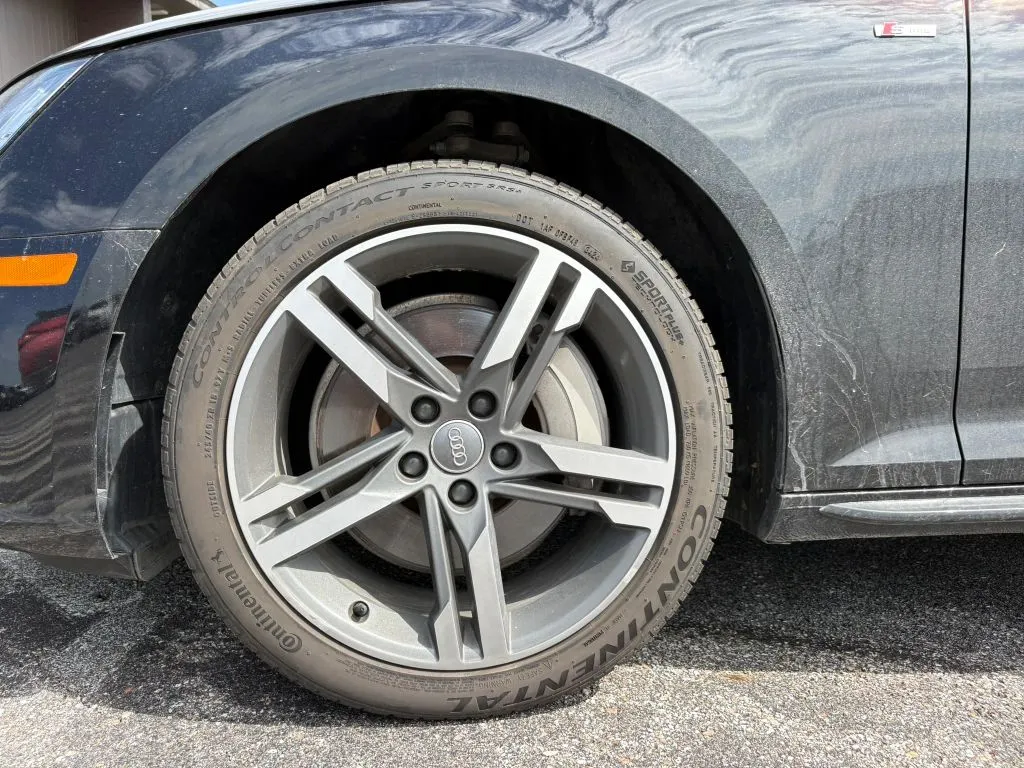 Audi A4 photo 24