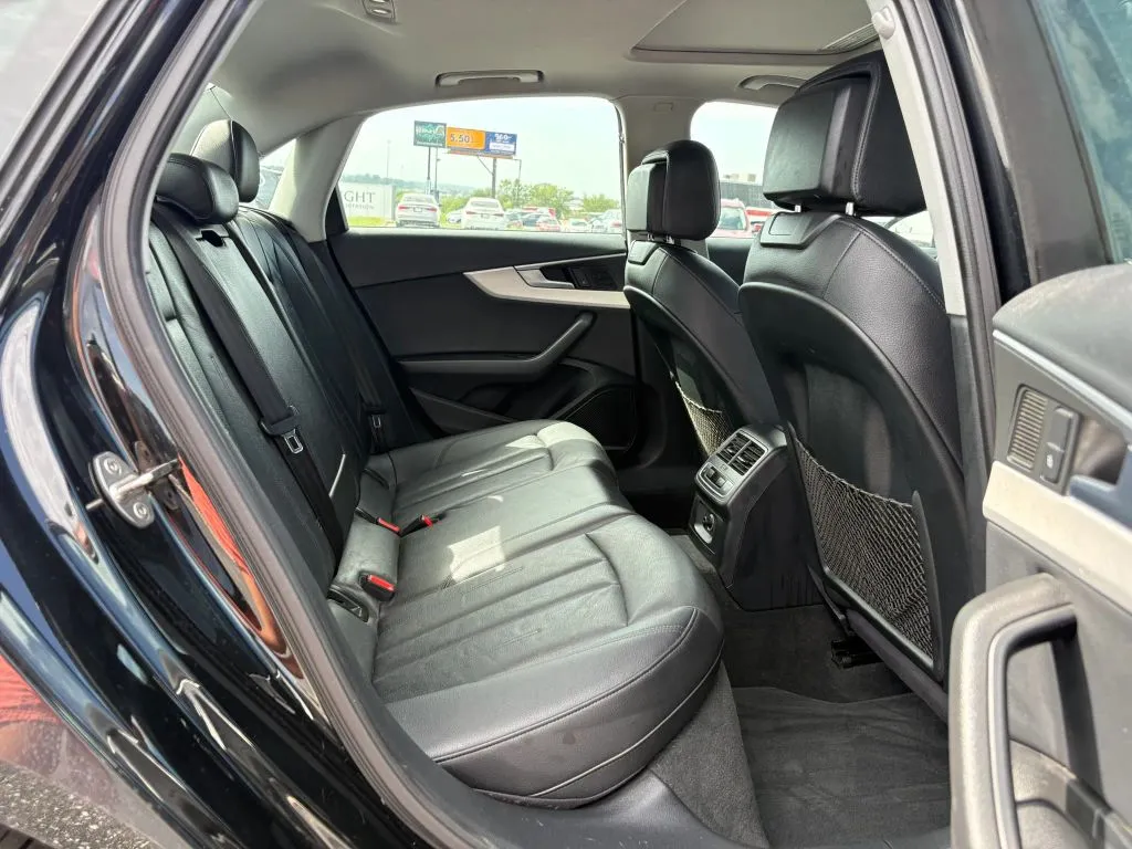 Audi A4 photo 18
