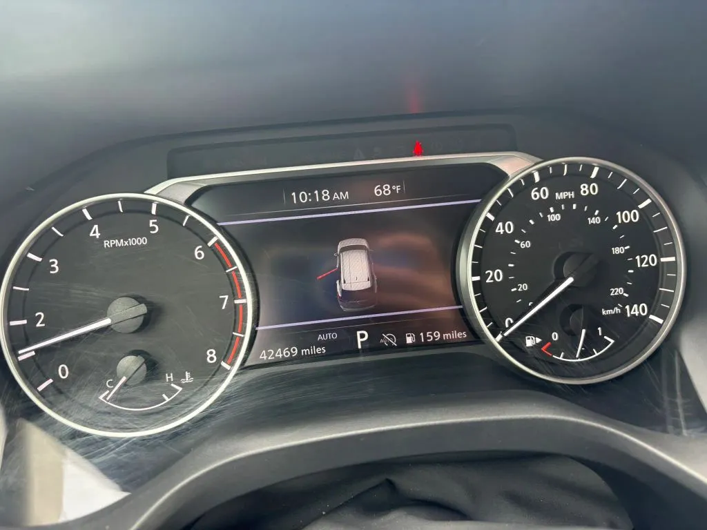 Nissan Rogue photo 14